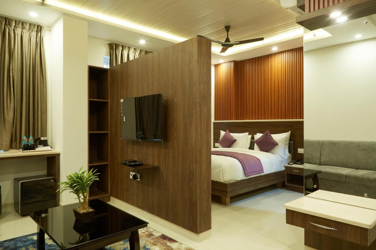 Vovo Premier Hotel Bangalore Eksteriør billede