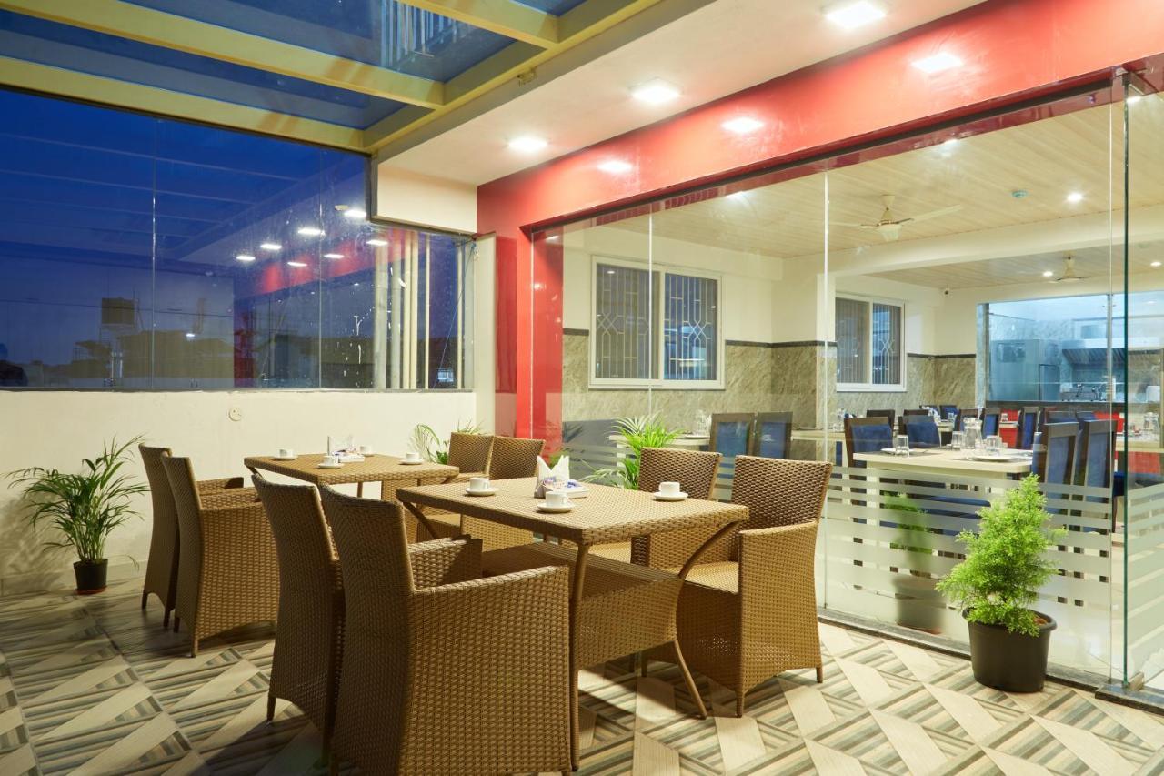 Vovo Premier Hotel Bangalore Eksteriør billede