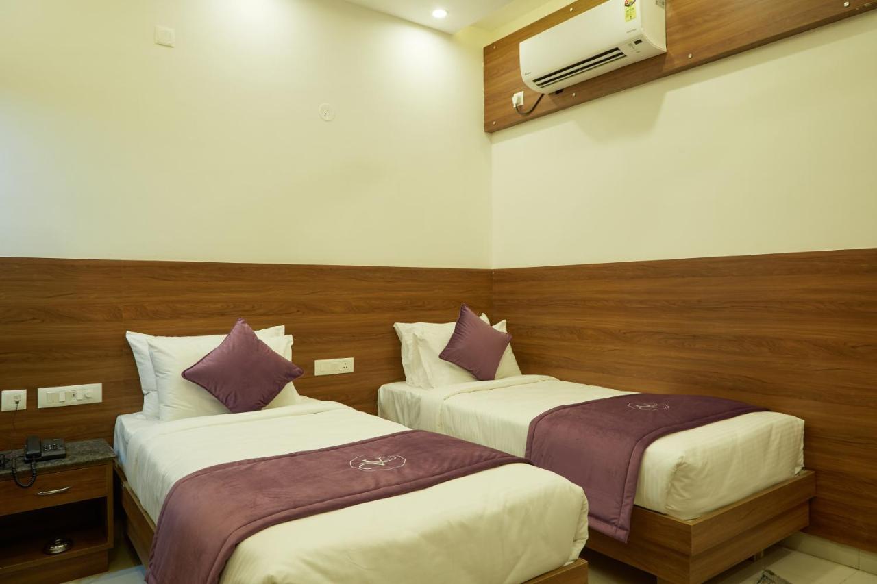 Vovo Premier Hotel Bangalore Eksteriør billede
