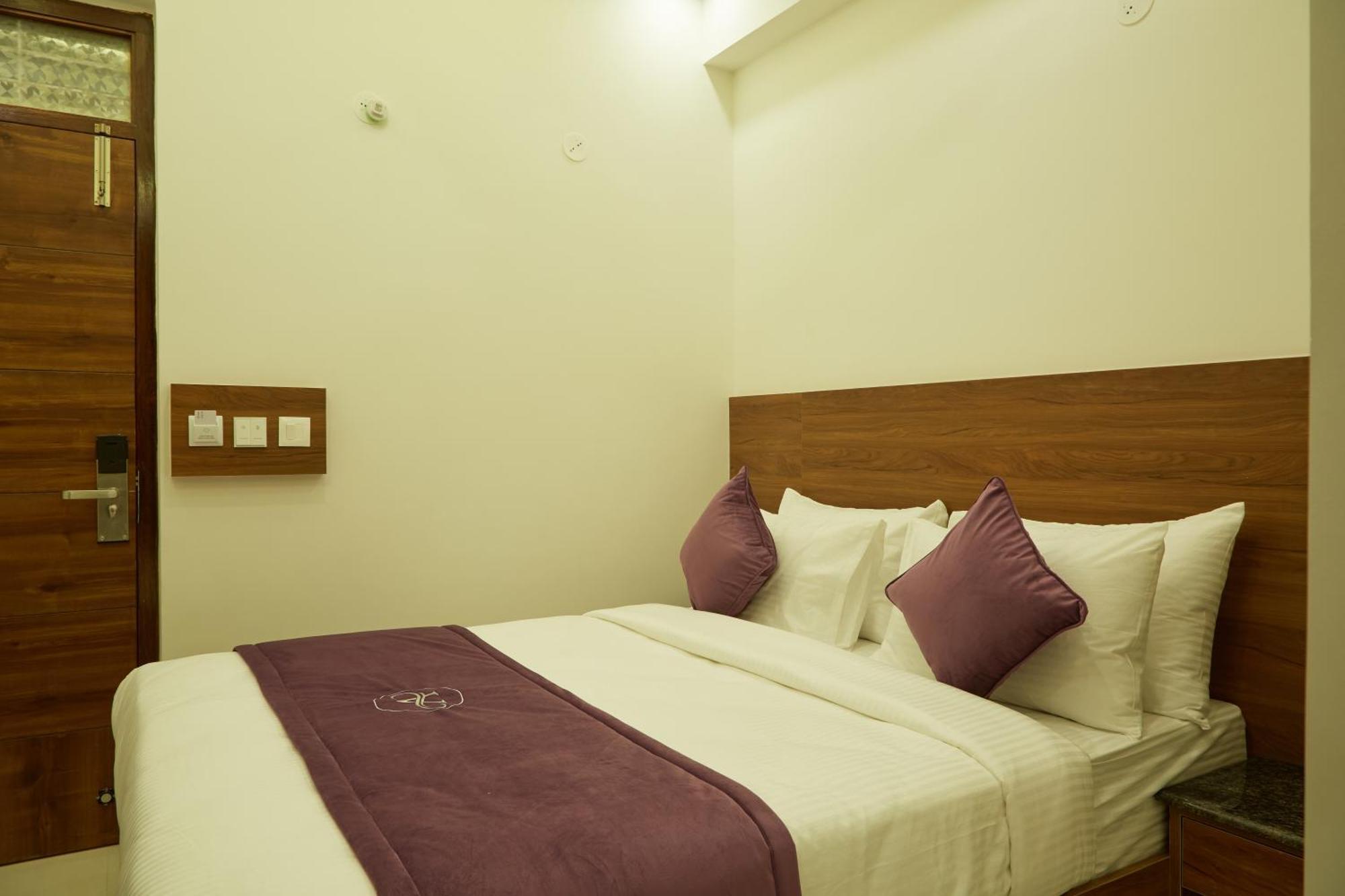 Vovo Premier Hotel Bangalore Eksteriør billede